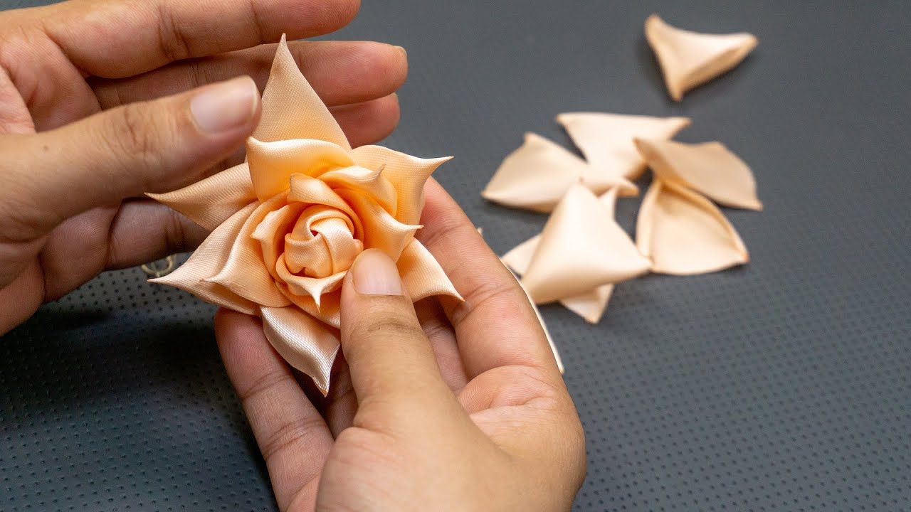 Beautiful Ribbon Flower - DIY Craft Ideas for Weddings