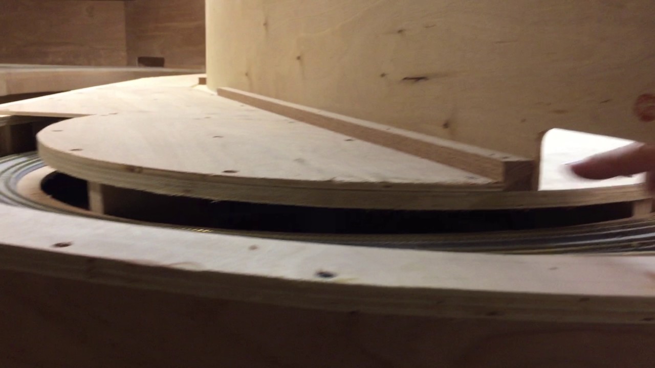 Dual deck free standing N scale layout WOW!