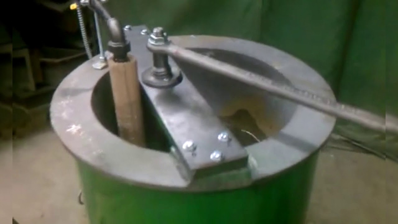Round Metal Melter - Charles A. Hones