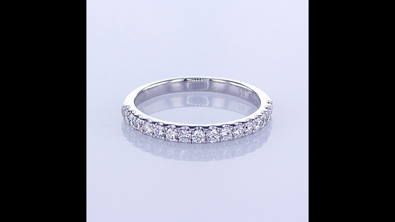 18KT WHITE GOLD DIAMOND PRONG SET WEDDING BAND