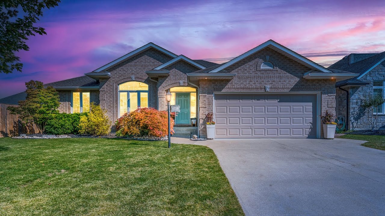 Dean Holtz Photography provides Professional Sarnia Real Estate Photography/Videography