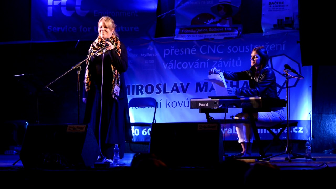 Petra Hapková - Vana plná fialek + Bouřlivý počasí (live)