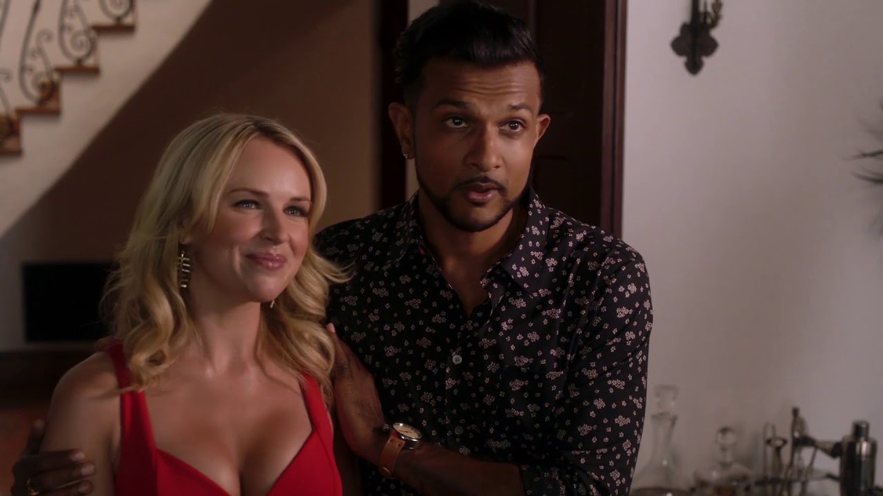 Kim Crossman - White Famous reel / SHOWTIME
