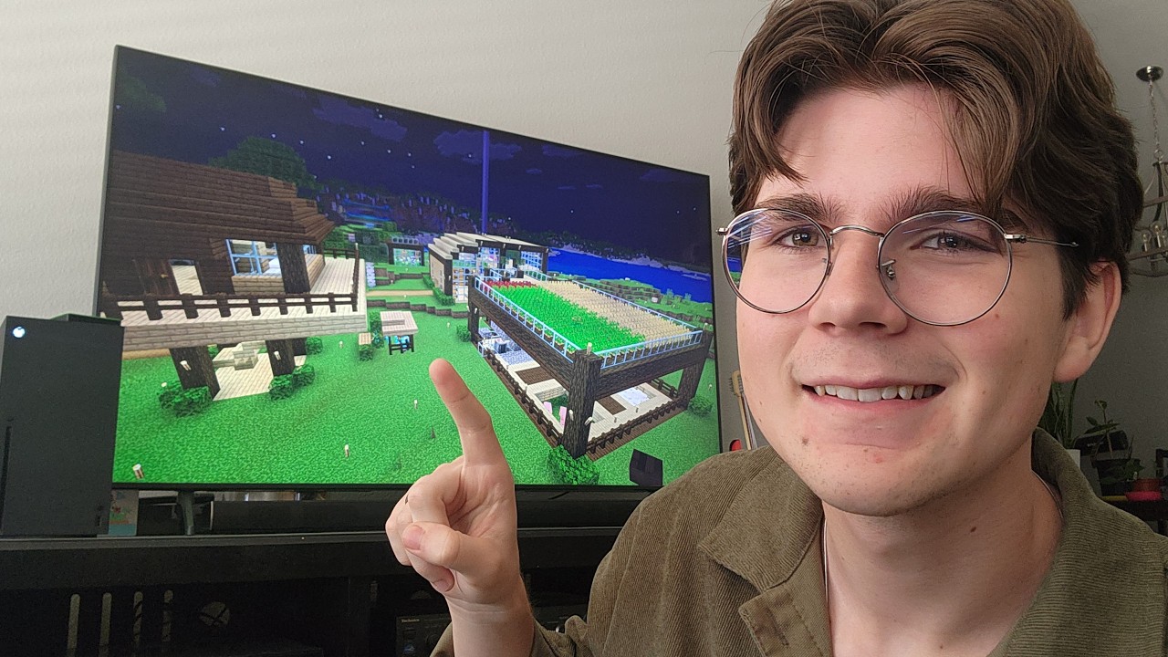 ASMR guy shows you his old minecraft world