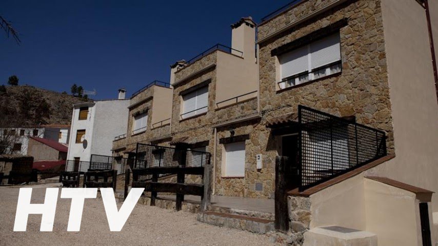 Apartamentos R&iacute;o Madera en Segura de la Sierra