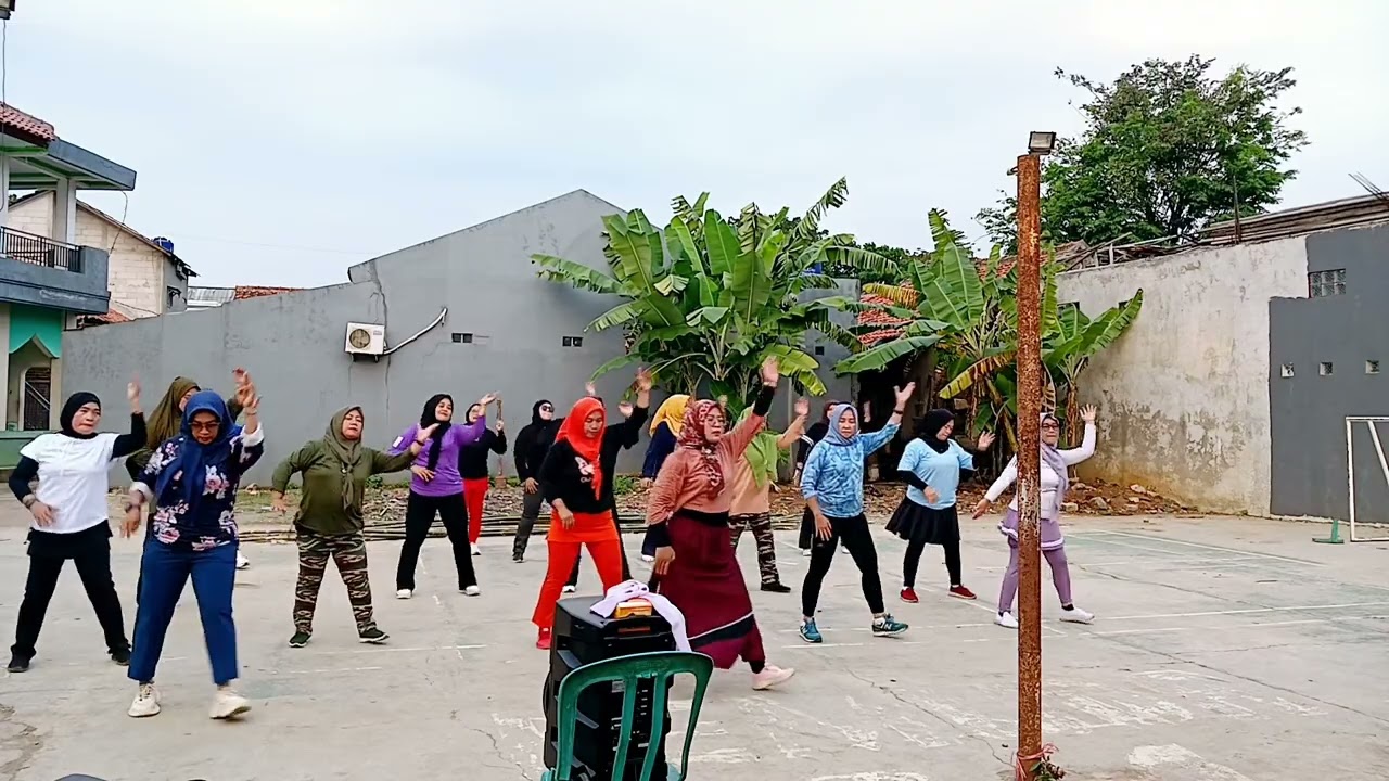 Senam kereasi bpk aing (KDM)