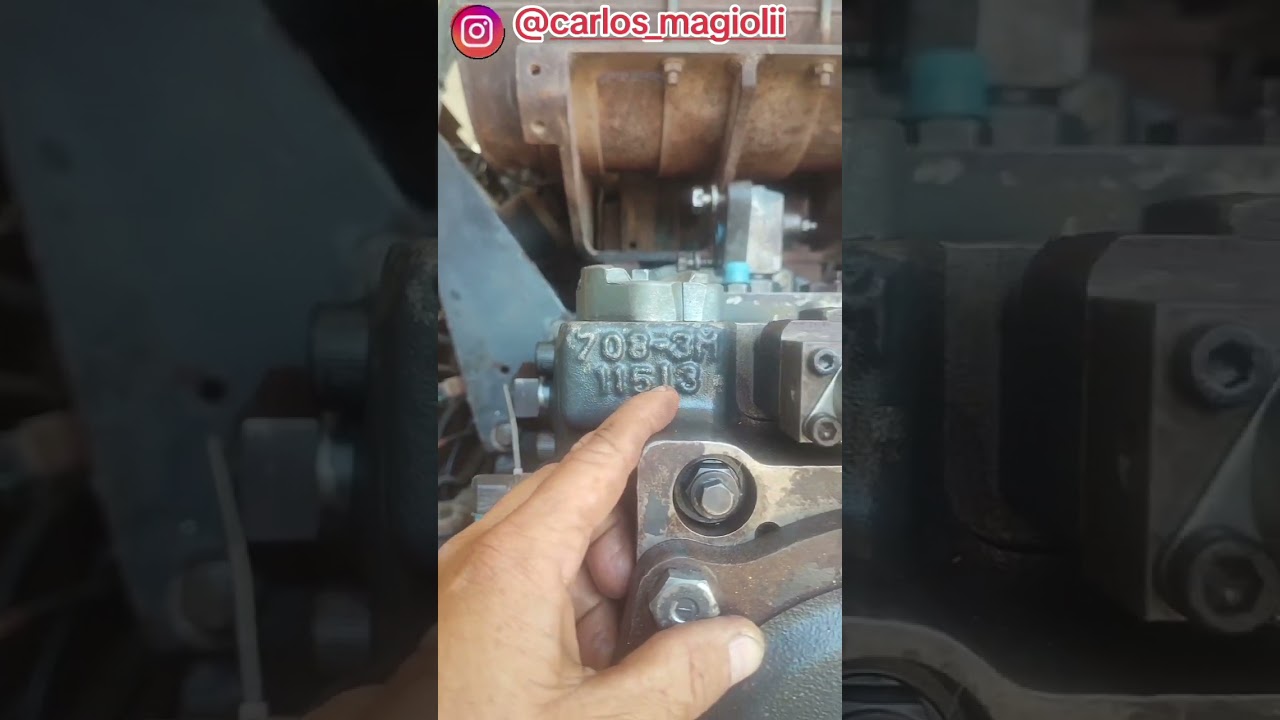 Explicação sobre a colocação da bomba hidráulica da escavadeira komatsu pc 160 #dica #ajuda #komatsu
