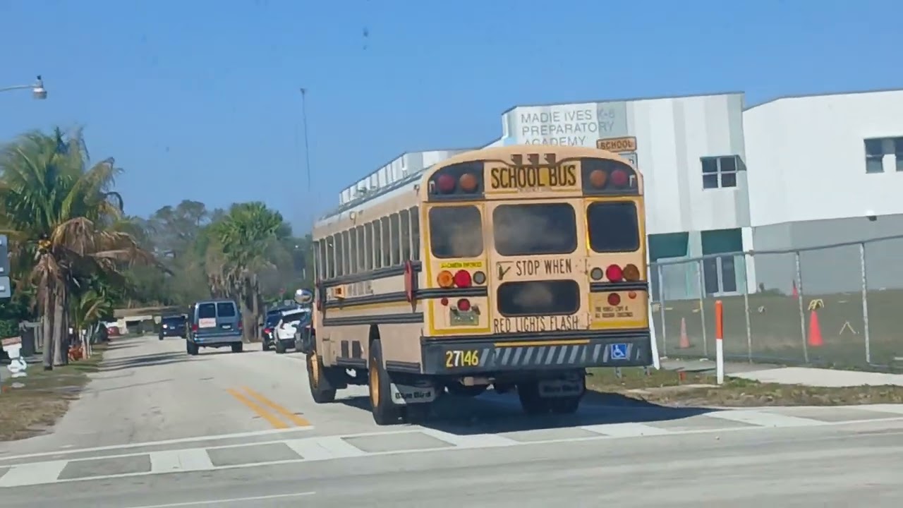 Miami Dade District Schools: 2007 Bluebird Vision Handicap 27146