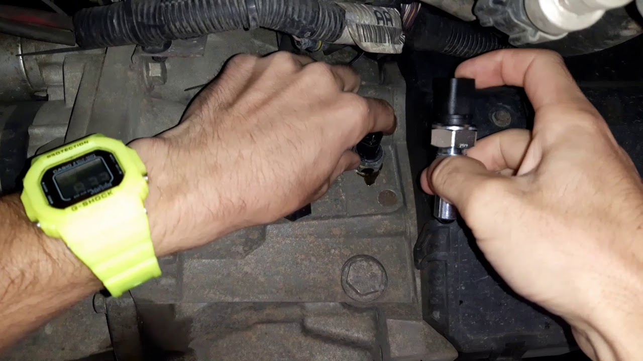 Como cambiar el interruptor de retroceso ford fiesta move