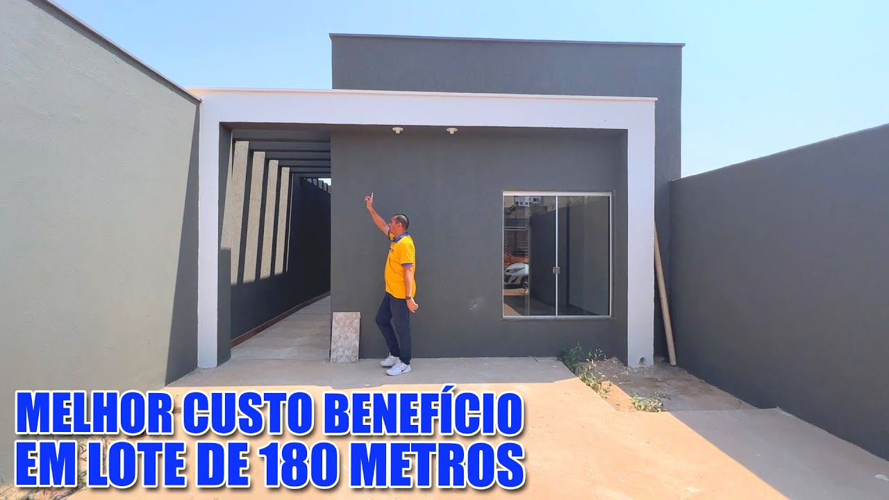 Fiquei impressionado com a cozinha e o espaço externo dessa casa com 3 quartos sendo um suíte