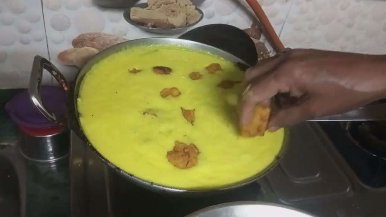 Kadhi Pakora Recipe।। मम्मी के हाथों का स्वाद। पकोड़ा कढ़ी बनाने का सबसे आसान तरीका । #cooking vlog 