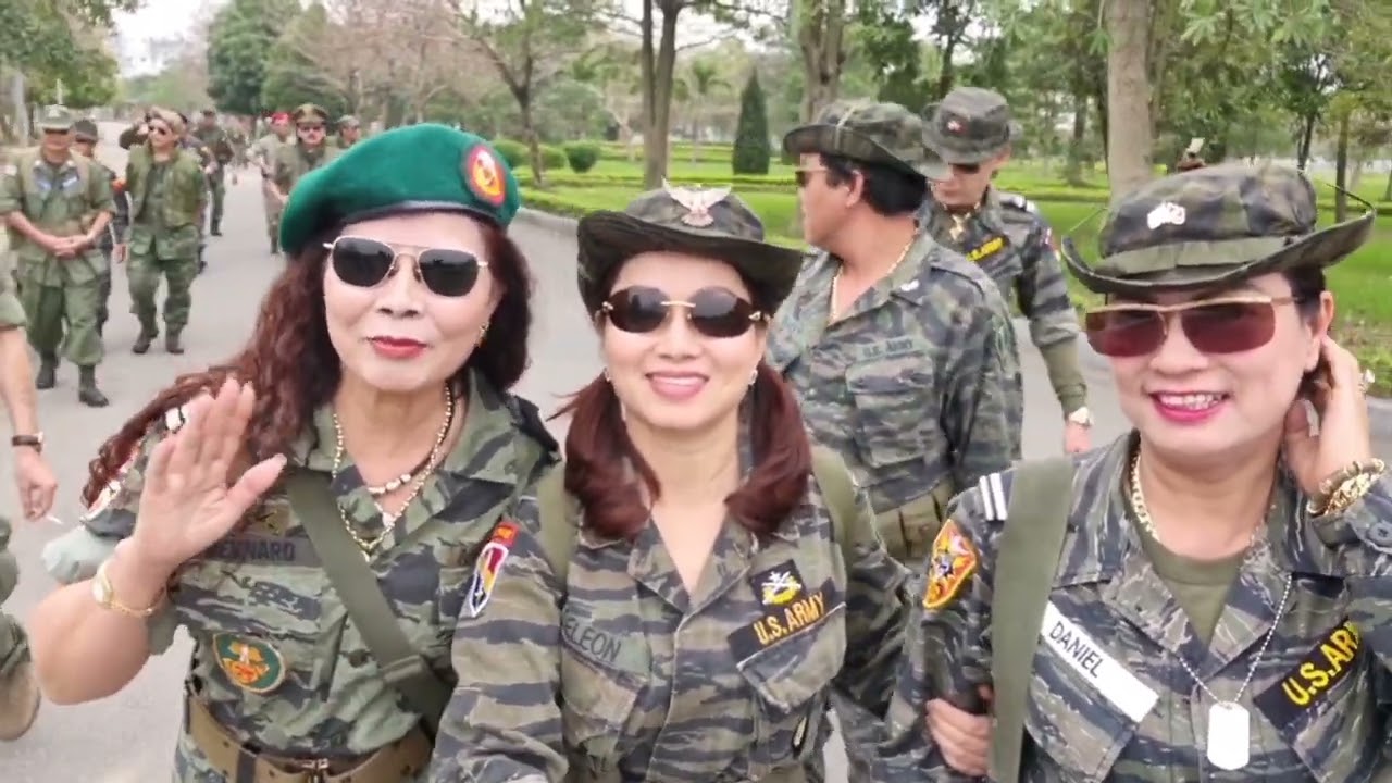 Liên khúc Phượng buồn. Kỉ niệm vui chơi ở Bắc Giang Thành Phố