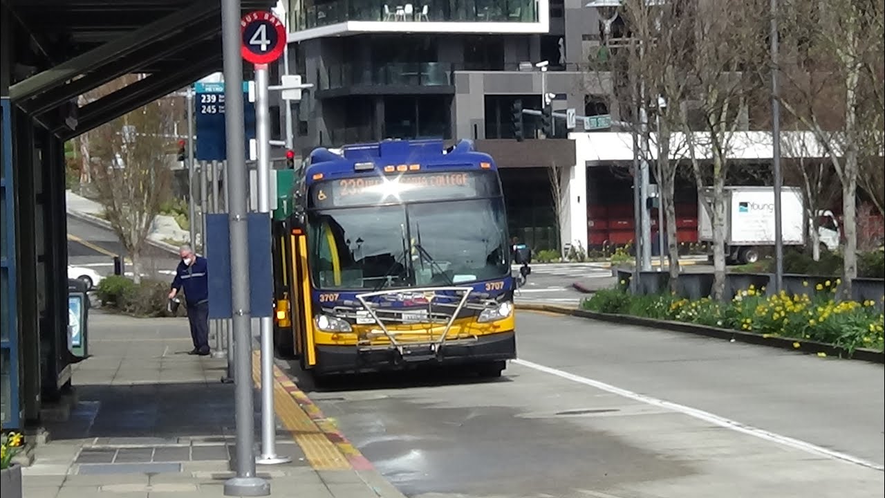King county metro rt 239 to Kirkland via Totem lake
