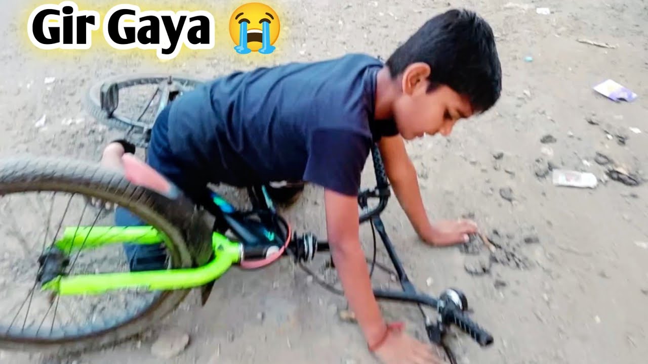 Aaditya Cycle Se Gir Gaya Stunt Dikhate Huwe😭😱@HoshiyarNandini 