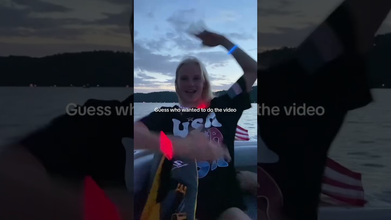 #boatday #4thofjuly #fireworks #lake #lakelife #funny #trend #tiktok #funny #fypシ゚viral #fyp #usa
