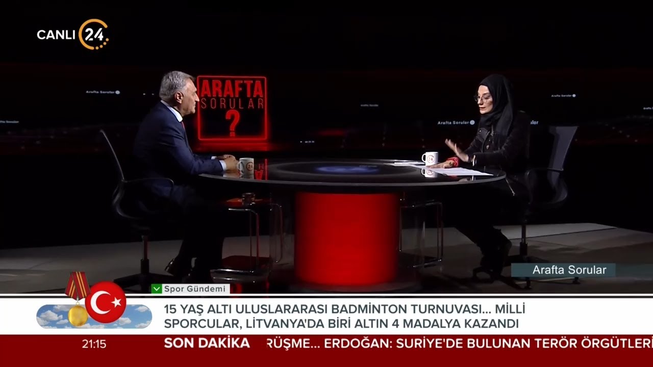 Esra Elönü ile 