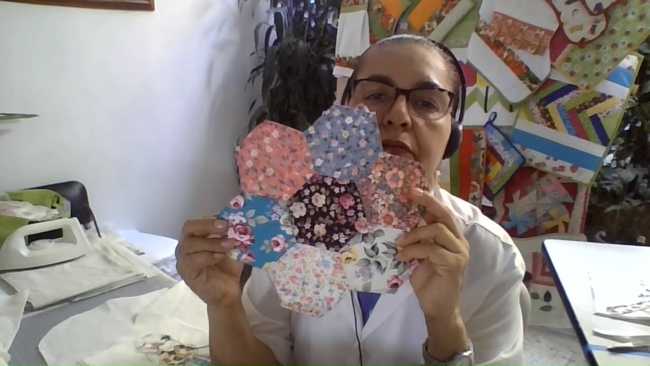 Delantal  en  Técnica de Patchwork. El Jardín de la Abuela.