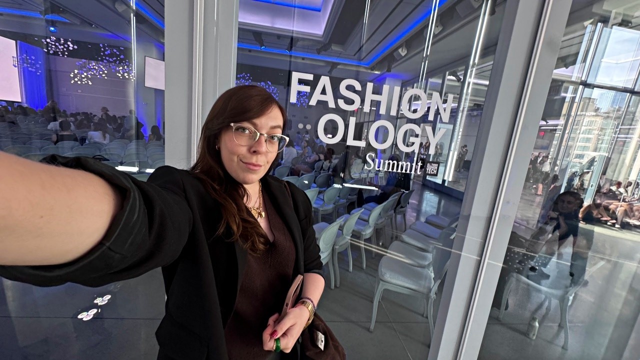 i snuck into a New York fashion event (Fashionology)
