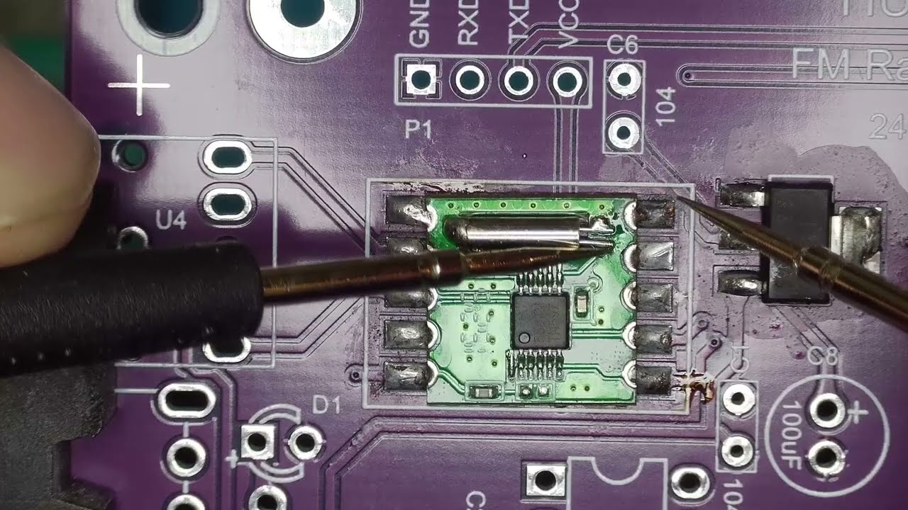 FM radio kit assembly HU 017BS Module RDA5807S Kit  Having fun on Sunday morning.