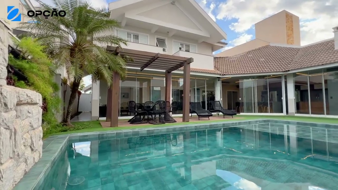OPORTUNIDADE - Sobrado à Venda - Condomínio Residencial Versailles – Maringá/PR