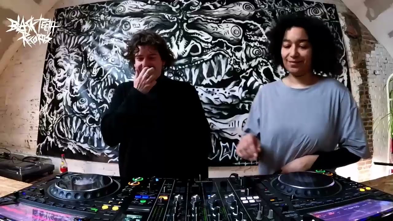 Black Teeth Radio: Daily dubstep with Selmz b2b yAARI 08-02-2026