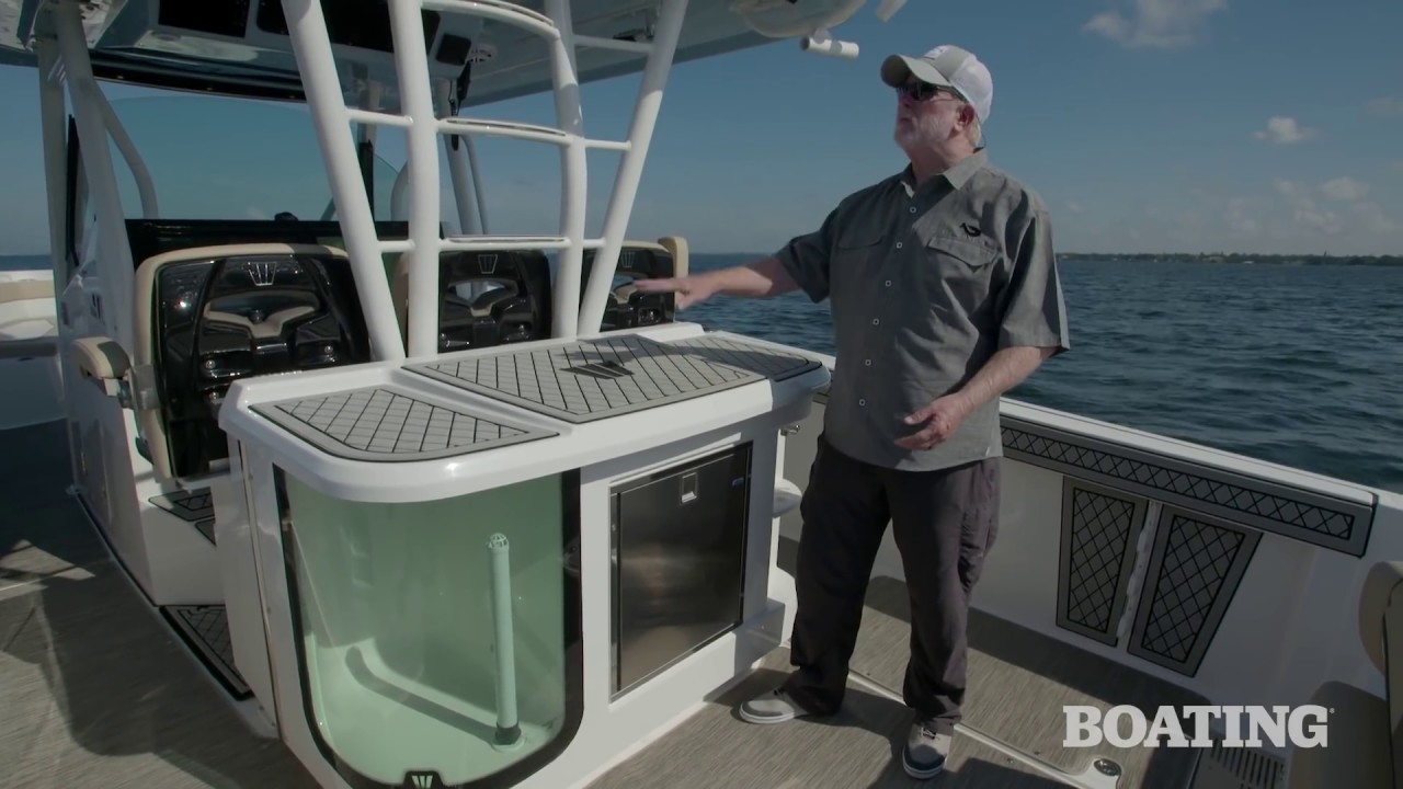 Boating Reviews the 352 Fisherman