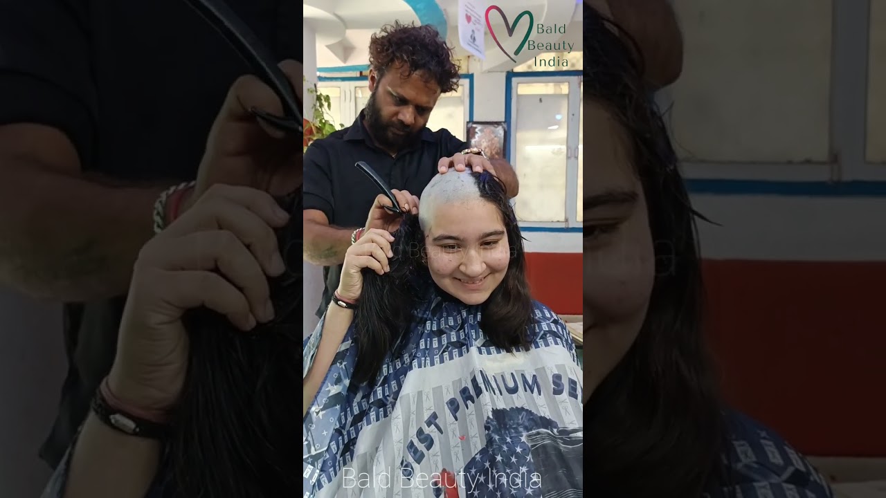 स्कूल गर्ल ने खुशी से मुंडन कराकर Hair Donate किए | Hair Donation | Headshave
