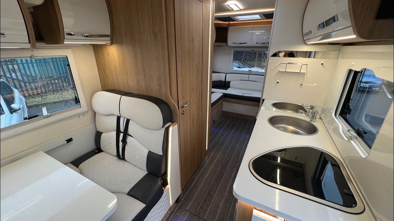 2019 Rollerteam Autoroller 747