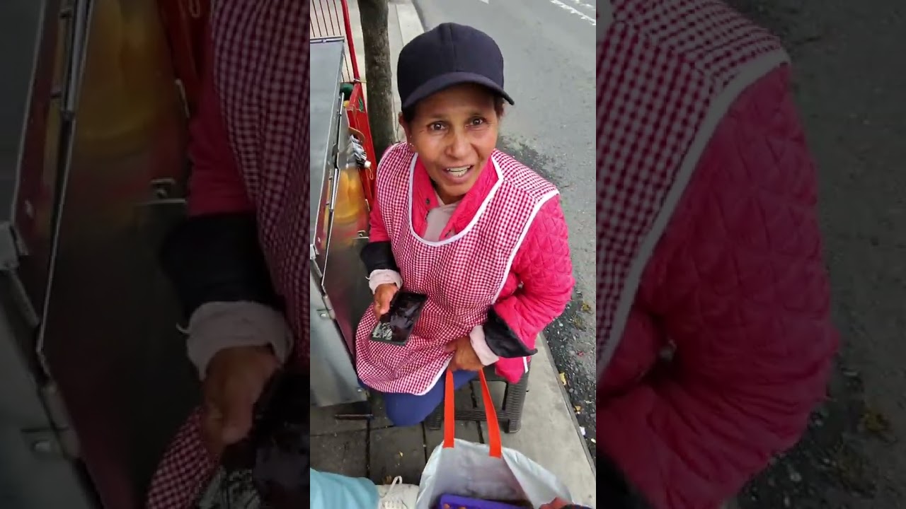 Repartiendo juguito y mercados en la calle 🥤
