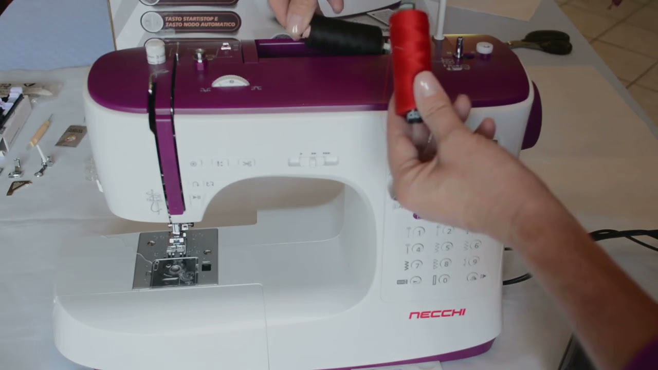 Pillole di cucito - video 1 - Vi presento la mia macchina da cucire Necchi!