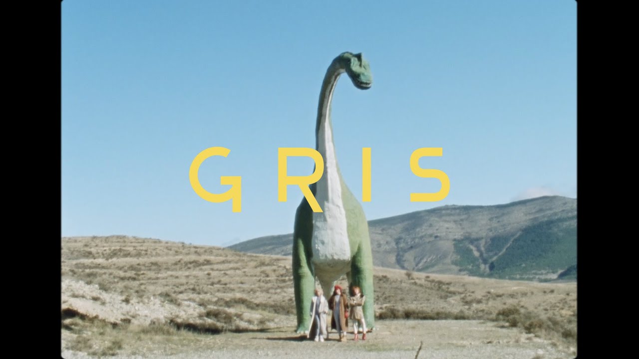 Uniforms - Gris (Videoclip Oficial)