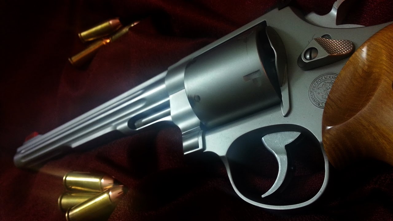 Smith and Wesson Performance Center 629 Hunter (re-upload)