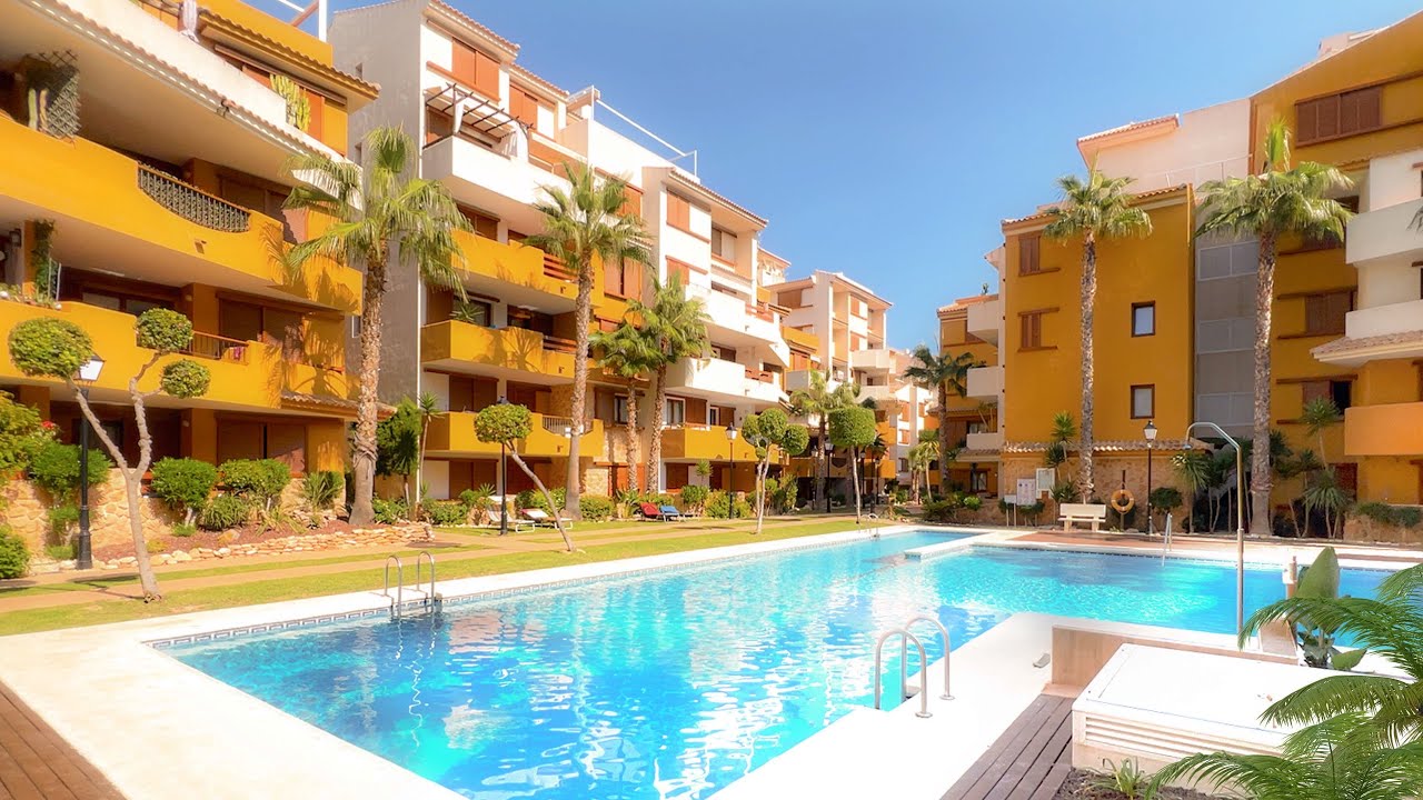 Se vende Apartamento en Punta Prima, 2 Dormitorios, 2 Baños, Garaje