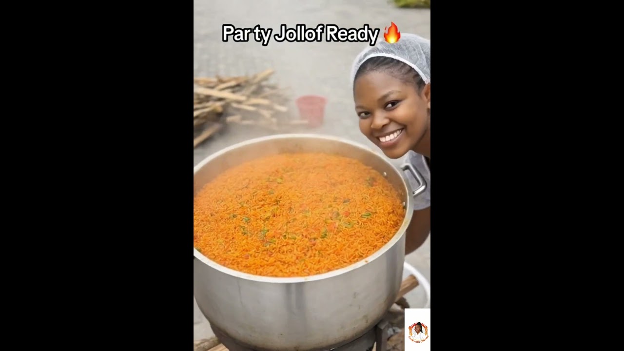 I cooked Party Jollof Rice and Shared It with My Neighbours 🤍 #cookwithchioma #nigerianfood