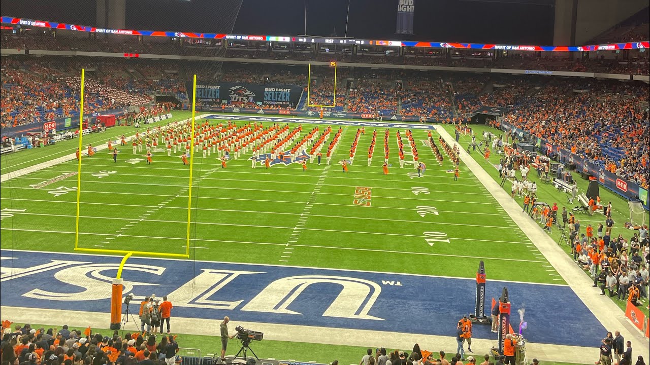 UTSA National anthem, Rowdy Rush, and Intro vs University of Houston 9/3/22