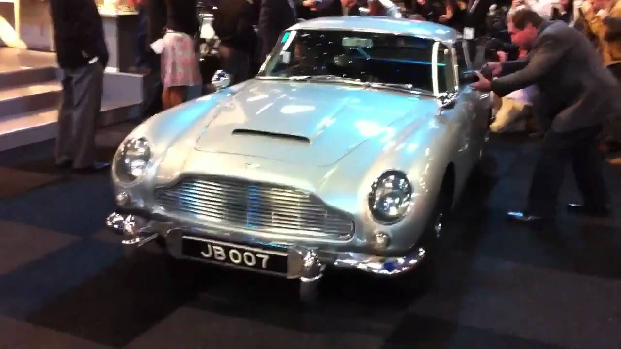 James Bond Aston Martin DB5