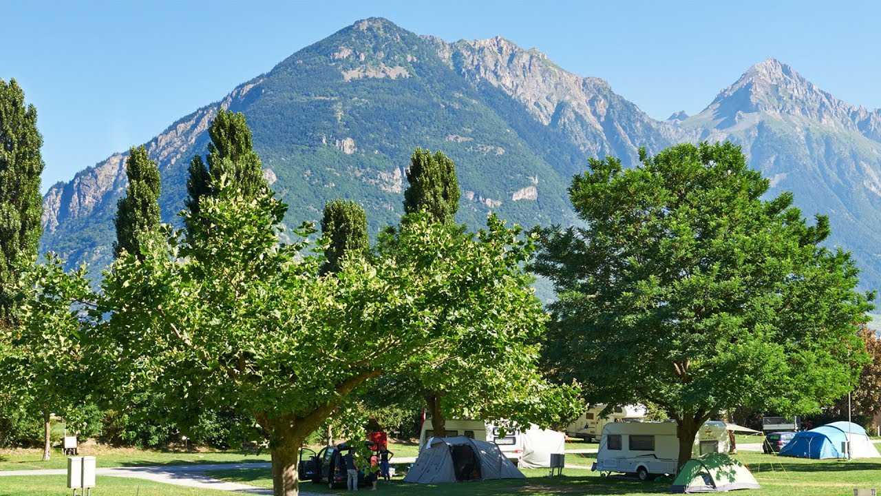 TCS Camping Martigny la porte d'accès pour les cols