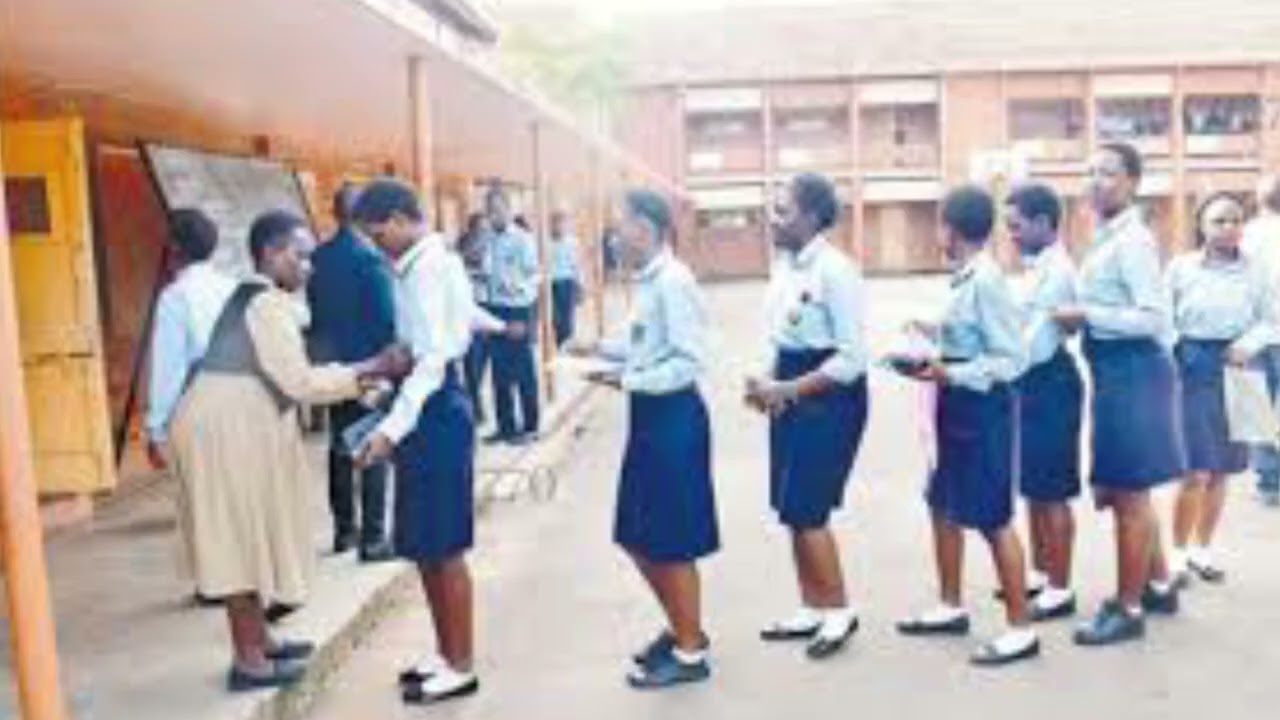 UNEB BALABUDDE AMASOMERO//