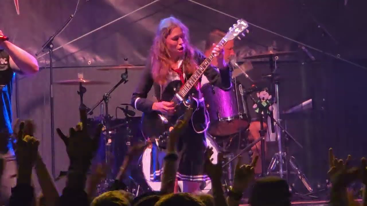 THE ACDCs - Back In Black / Thunderstruck  - Live