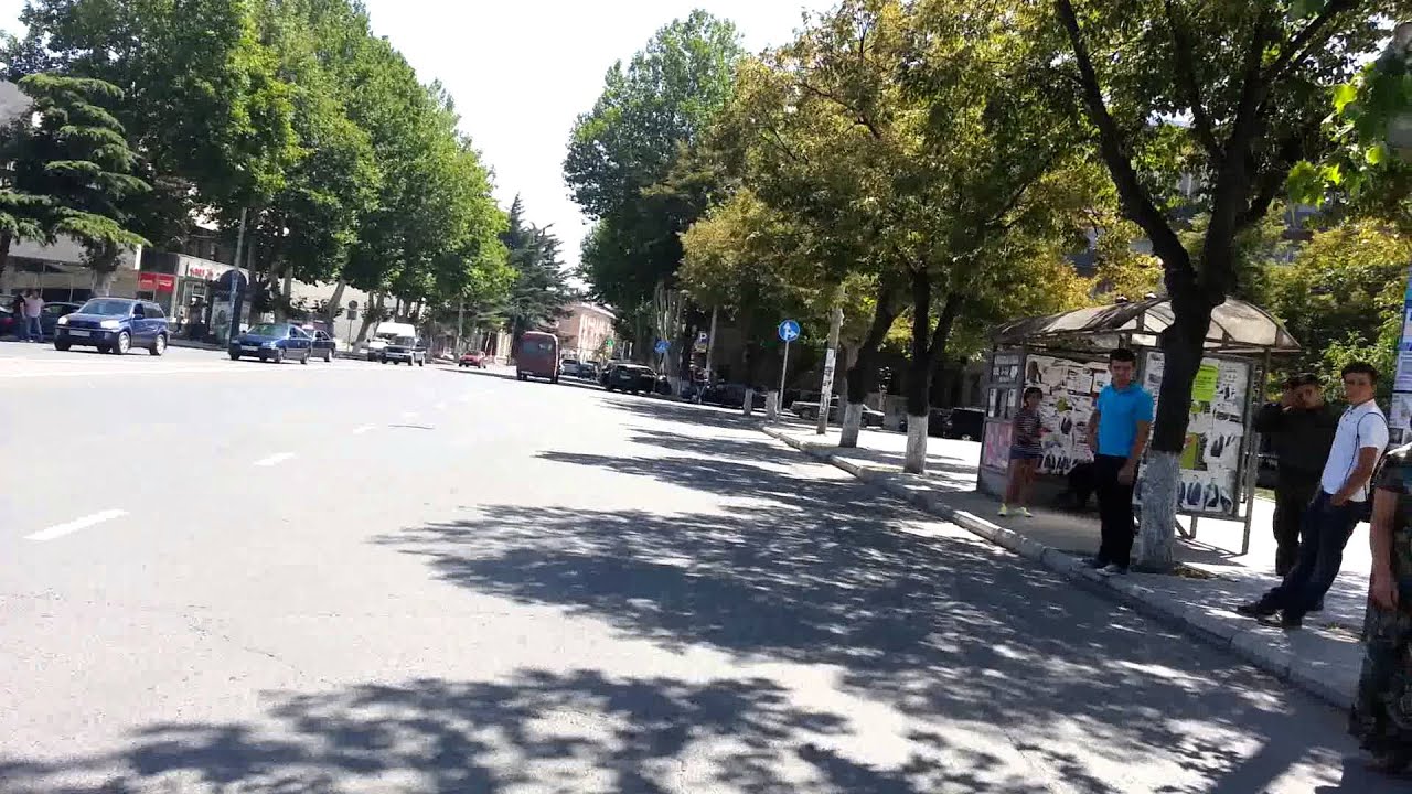 Gori şehrine Bisikletle giriş