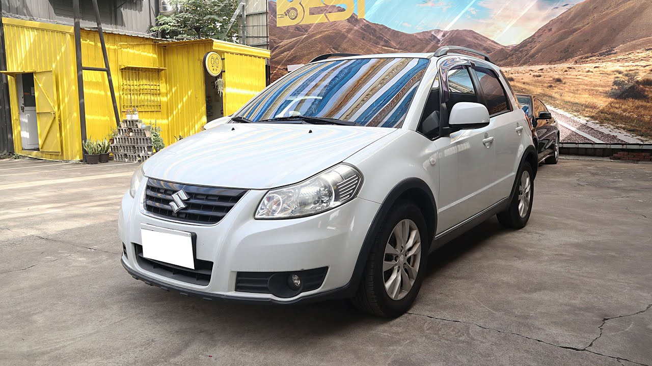 2013年Suzuki SX4 白色 鈴木中古車