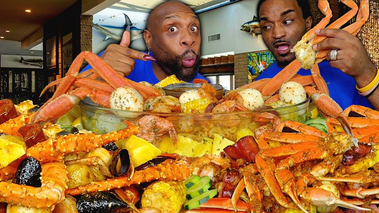 HUMONGOUS SEAFOOD BOIL MUKBANGS WITH HUBBY | HUBBY EDITION | BLOVE SMACKALICIOUS SAUCE 먹방