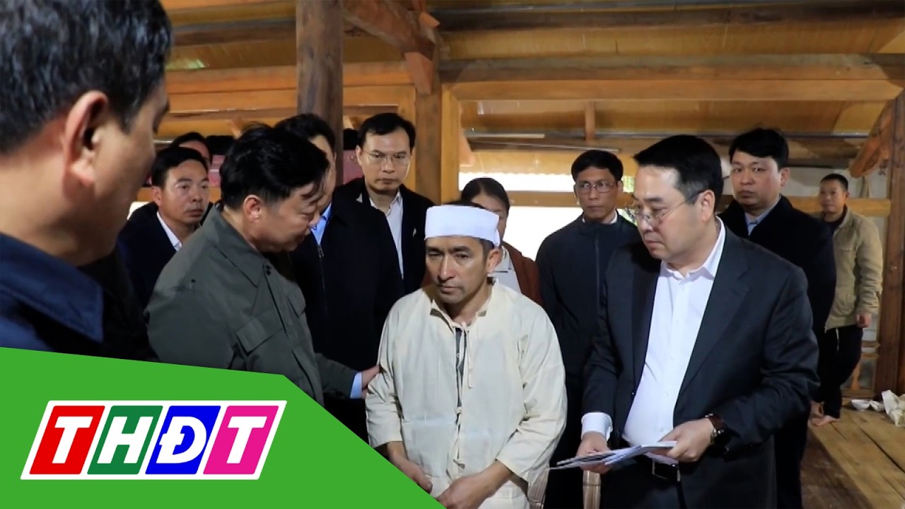 Phó thủ tướng thăm gia đình nạn nhân vụ chìm tàu ở hồ Thác Bà | THDT