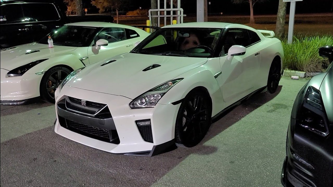 2017 Nissan GT-R FBO E85 vs 2017 BMW 340i Flowmax+ Turbo E70