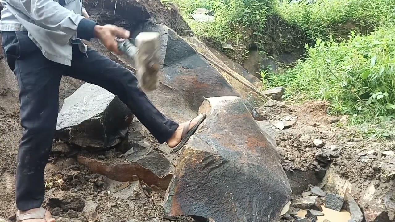 pakar mecah batu   lagi belah batu besar