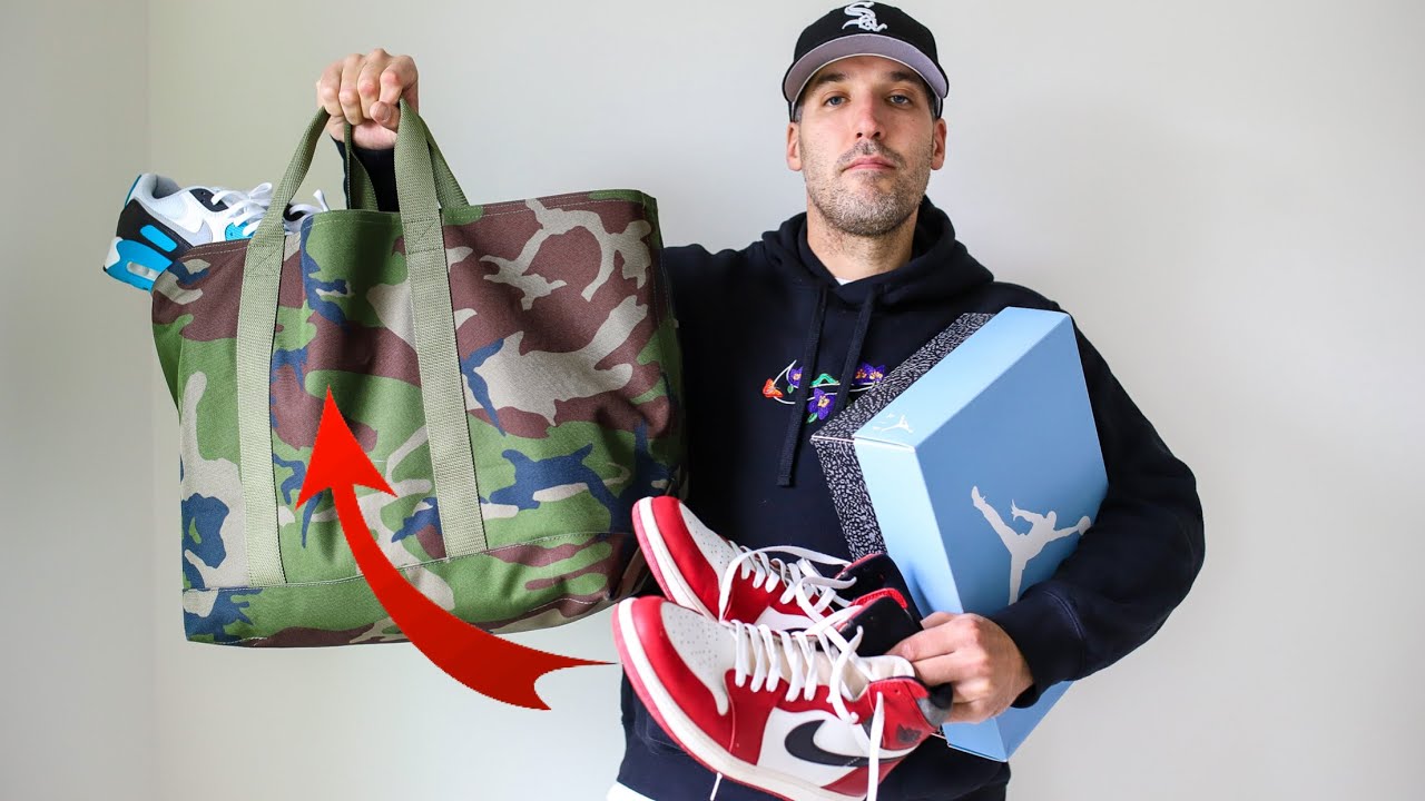 What&rsquo;s in My LL Bean Tote Bag? Travel Tips!