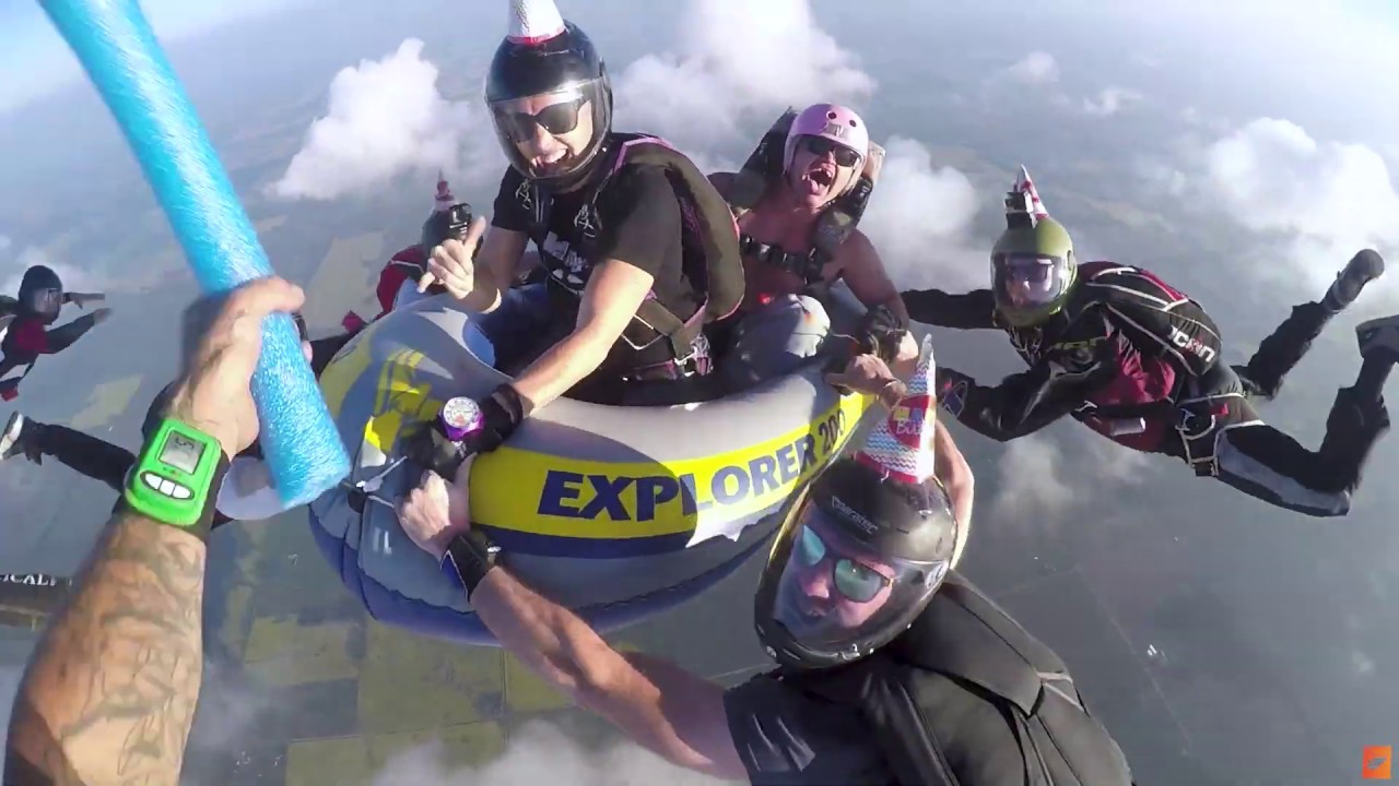 The Skydiver Vibe at Edmonton Skydive
