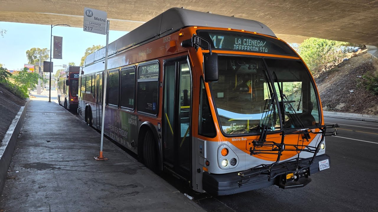 LACMTA 2020 ENC Axess BRT CNG #1885