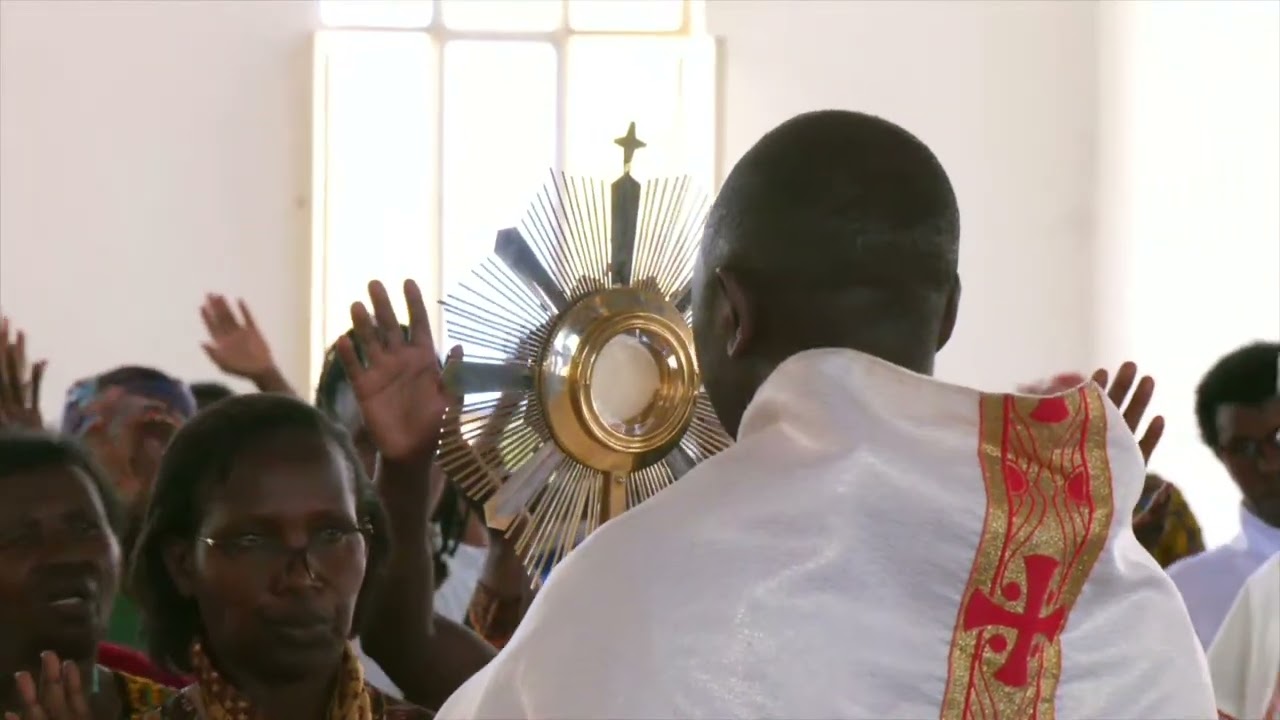 NYAGASANI YAKOZE IBITANGAZA BYINHSI HAKIZE ABANTU BENSHI KWA YEZU NYIRIMPUHWE MU RUHANGO