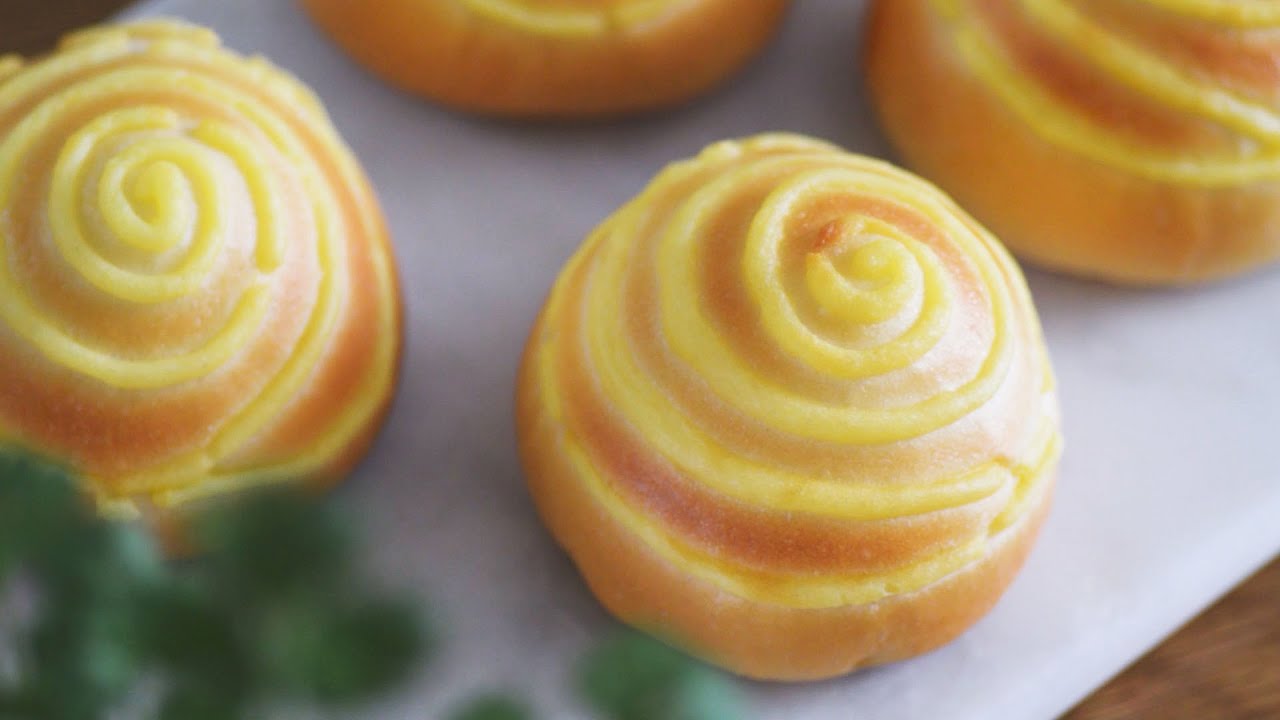 Custard Bread | 卡仕达面包 | 奶黄面包